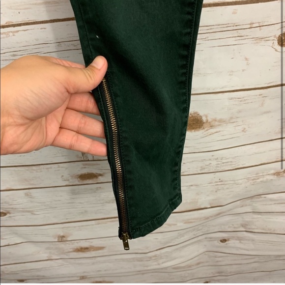 American Eagle Green Zipper Jegging Ankle Pants - Picture 2 of 4